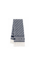 D - Oblique Scarf