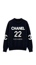 CH Atelier 22 Rue Center Sweater