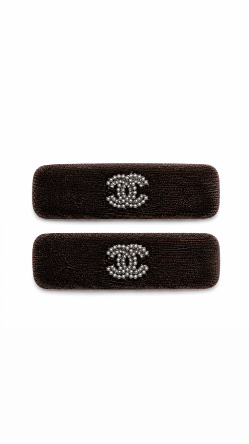 C - Velvet Pearl Hair Clips